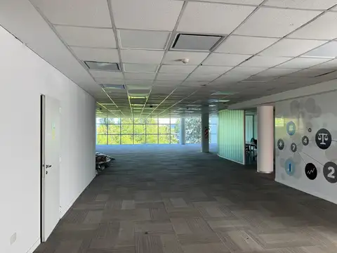 Oficina en Alquiler en Olivos, USD 14.420