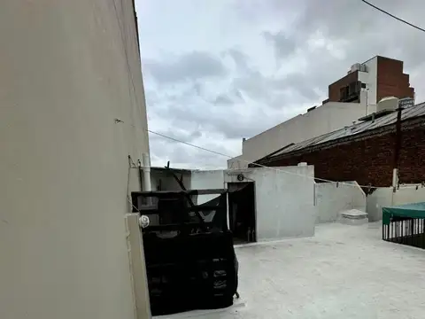 Casa 9 ambientes con 3 baños