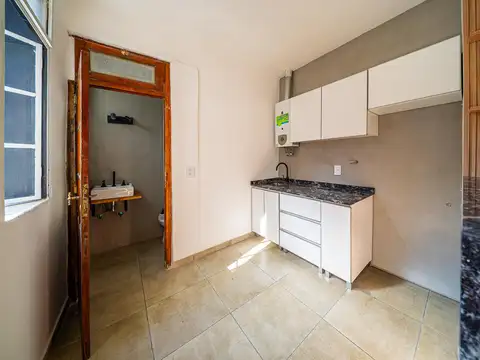 Casa 3 ambientes con 1 baño