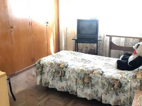 Casa en Venta con 4 cocheras