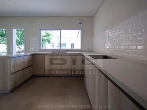 Barrio San Matias lote al 200