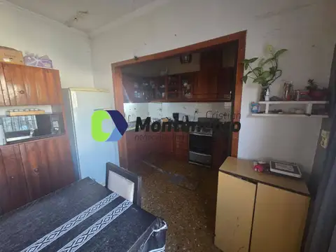 CASA VENTA 4 AMBIENTES APTA A CREDITO HIPOTECARIO BERAZATEGUI