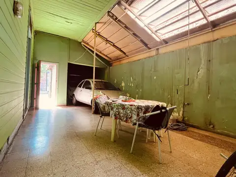 Casa 5 ambientes con 1 baño