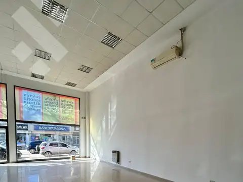 ALQUILER LOCAL COMERCIAL / OFICINAS Esmeralda al 1200