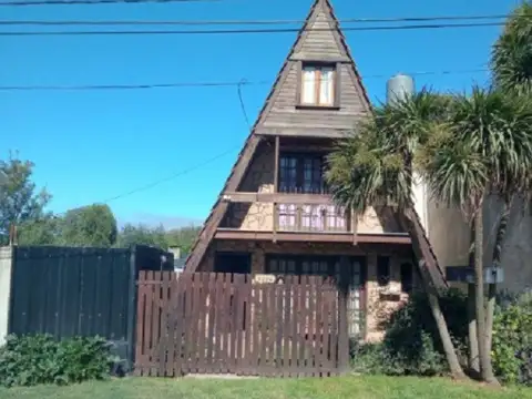 VENTA CHALET C/QUINCHO 5 AMBIENTES