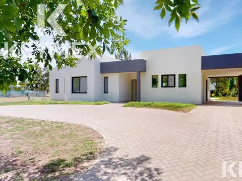 Casa en Venta en Club Miralagos, USD 210.000