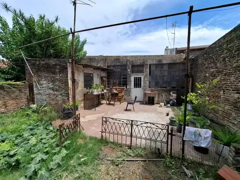   RESERVADO   CASA LOTE 8,66 X 34,97   EXCEL UBIC  