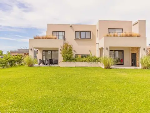 ALQUILER CASA CATEGORIA PUERTOS DEL LAGO ESCOBAR