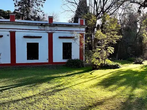 Julián Balbín 2400