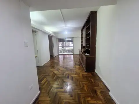 Lafinur 3100, Piso 1