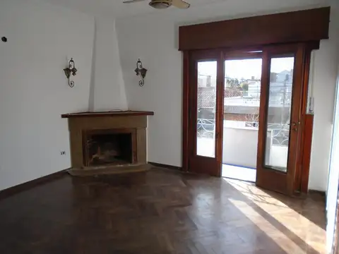 Depto Tipo Casa en Venta de 3 dormitorios