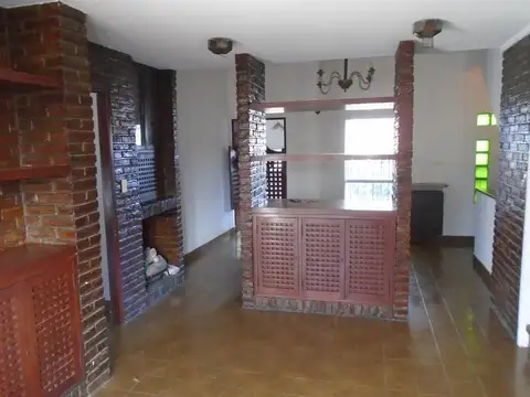 Depto Tipo Casa 4 ambientes con 1 baño