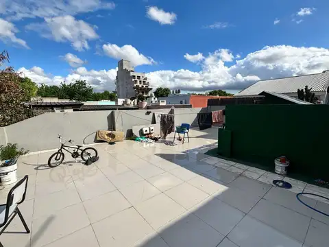 Depto Tipo Casa en Venta de 4 ambientes