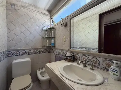 Depto Tipo Casa en Venta con 1 cocheras