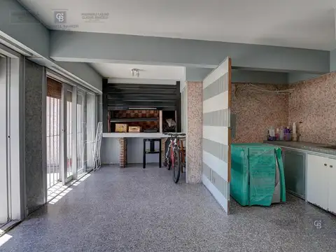 Depto Tipo Casa en Venta de 5 ambientes