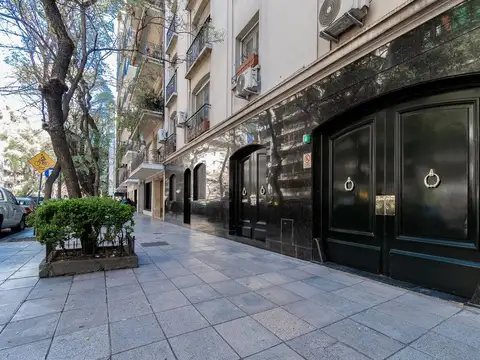 Avenida Coronel Díaz 1800