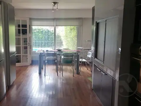 Casa 6 ambientes con 3 baños