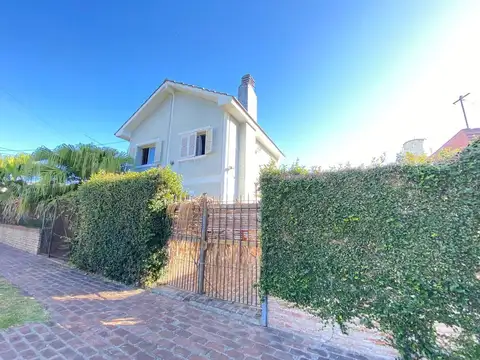 Casa en Venta en Jose Marmol, USD 138.000