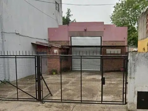 Galpón con fácil acceso al camino Buen Ayre y Panamericana