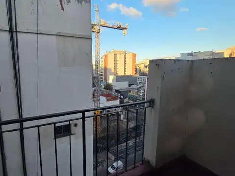 Villa Crespo - 8vo Piso - 2 Ambientes con Balcón - Muy Luminoso