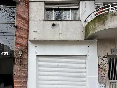 Local en calle 44 n° 653 e/ 8 y 9