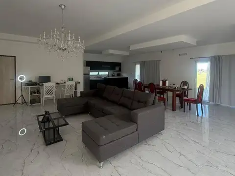 Casa en Alquiler A Estrenar