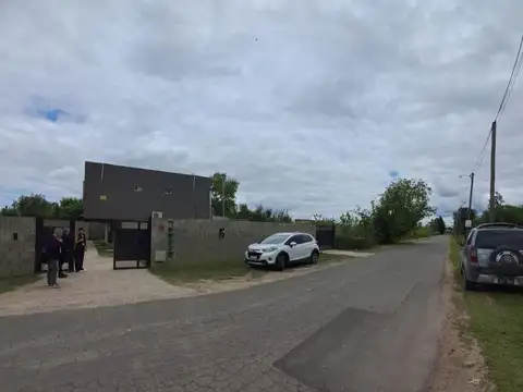 Dúplex en venta - 2 Dormitorios 2 Baños - Ingeniero Maschwitz