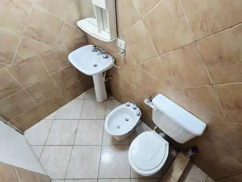 Depto Tipo Casa 3 ambientes con 1 baño