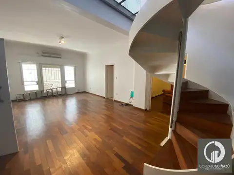 Oficina 6 ambientes con 2 baños