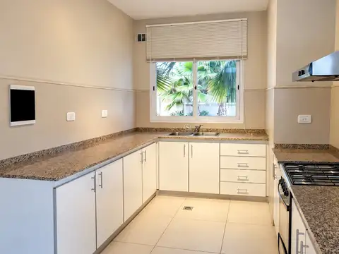 Departamento en Alquiler de 3 ambientes