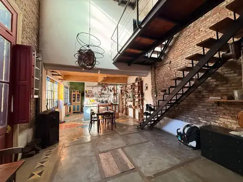 Depto Tipo Casa 5 ambientes con 2 baños
