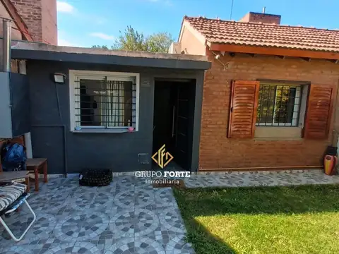 Casa en Venta con 3 cocheras
