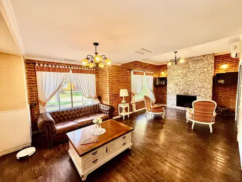 Casa 6 ambientes con 3 baños