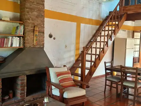 Casa 3 ambientes con 2 baños