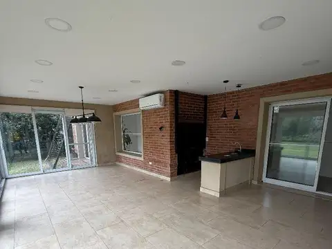 Casa en Venta en Barrio Cerrado Santa Ana