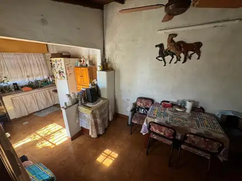 Casa 3 ambientes con 1 baño