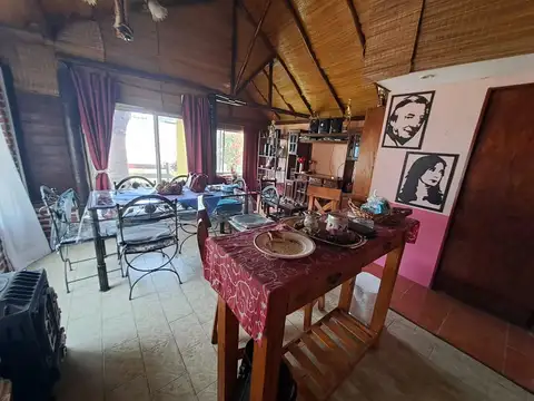 Casa 3 ambientes con 1 baño