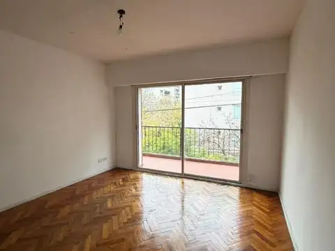 VENTA DEPARTAMENTO 3 AMB CON BALCON NUÑEZ 3PISO X ESCALERA