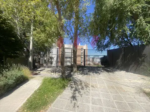 ALQUILER DEPTO DOS DORMITORIOS NIVEL GERENCIAL CON PISCINA