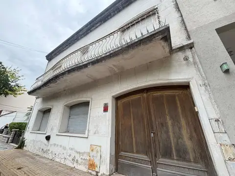 Venta de casa de 3 dormitorios en La Plata