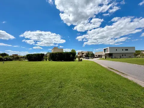 Terreno en Venta en Haras Santa Maria, USD 98.000