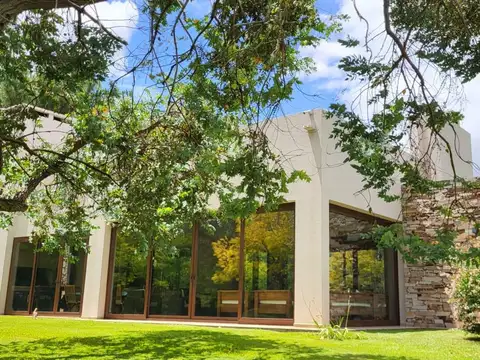 Casa en Alquiler Temporal en Pinamar, USD 4.000