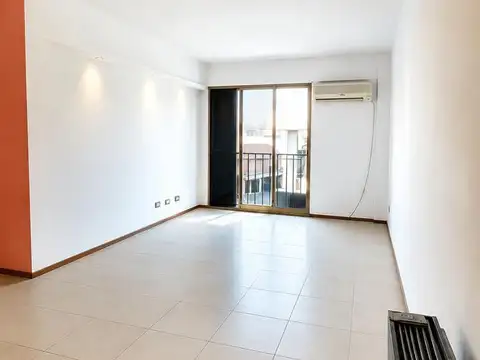VENTA DEPARTAMENTO 4 AMB. COCHERA EN HAEDO APTO CREDITO