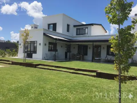 Casa en Alquiler Temporal de 3 dormitorios