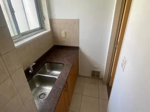 3 dormitorios con cochera - Juan Manuel de Rosas 955