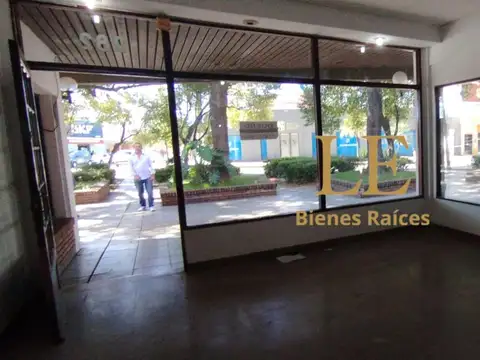 Local en Alquiler en Pilar, $ 900.000