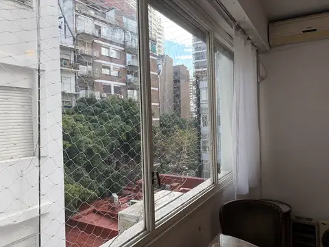 2 ambientes al lateral luminoso