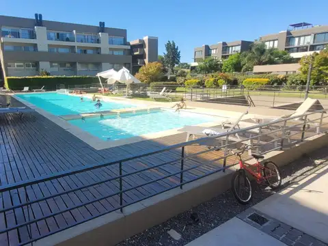 Departamento en duplex 4 ambientes en exc complejo