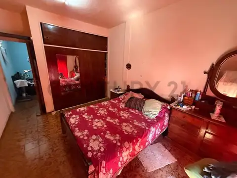 Casa 3 ambientes con 2 baños