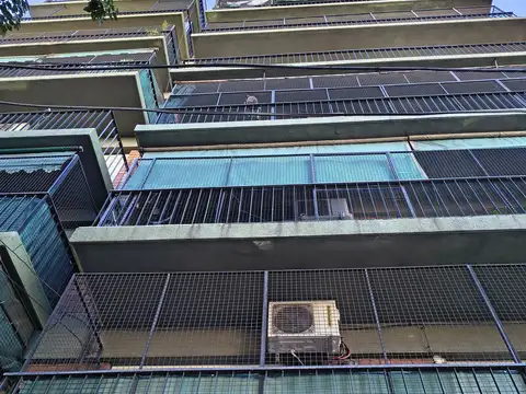 Aizpurua 2200, Piso 2